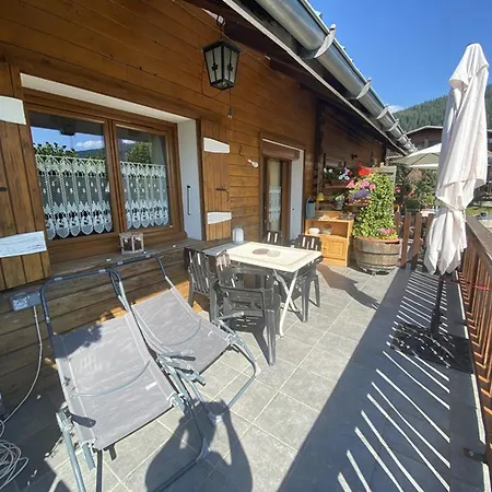 5 Pers, Centre Cernix, Piste & Commerces, Animaux Admis, Parking, Balcon - Fr-1-733-148 Διαμέρισμα Crest-Voland